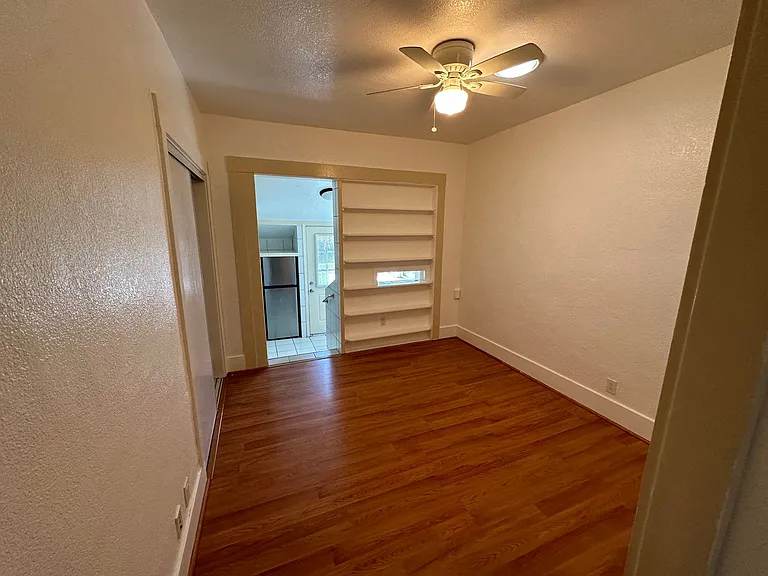 10701 San Pablo Ave — Photo 18