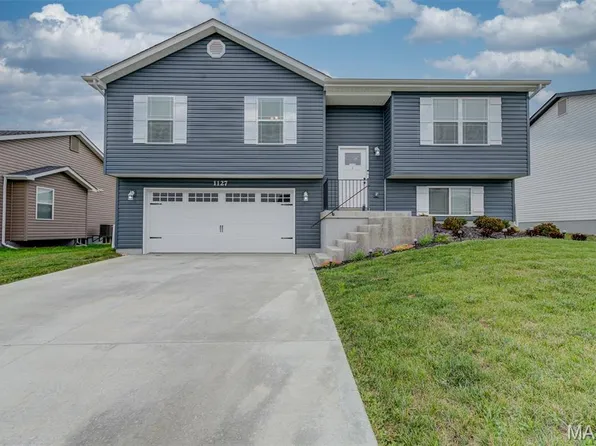 1127 Baseball Dr, Foristell, MO 63348