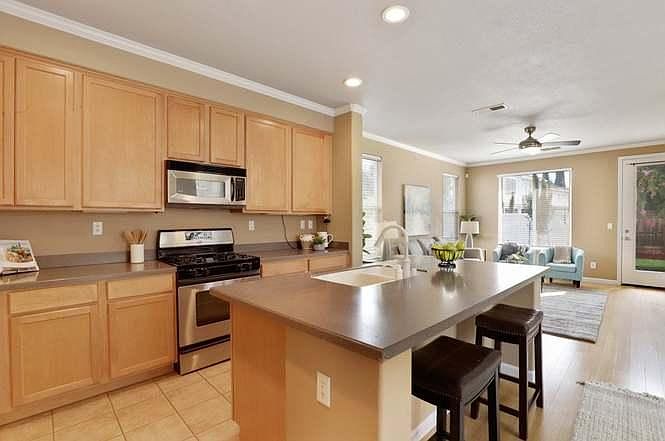 1st image of 2160 Shady Arbor Dr