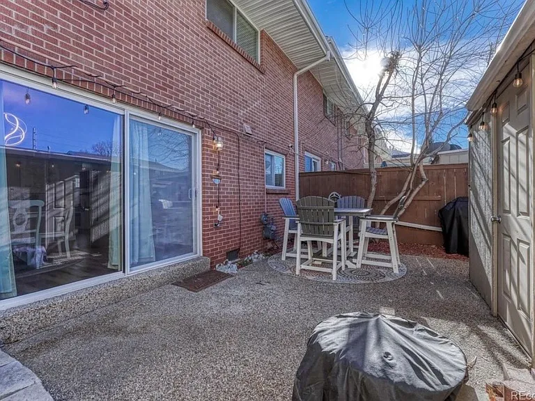 9004 E Mansfield Ave — Photo 21