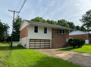 9176 Radiom Dr, Saint Louis, MO 63123