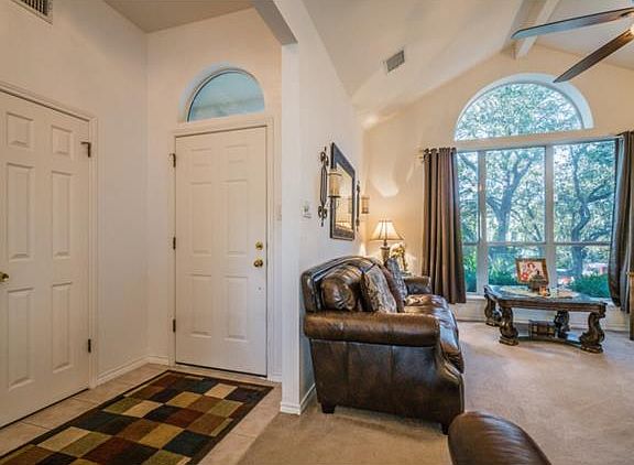 3rd image of 21919 Briarcliff Dr