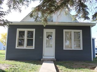 311 2nd St NW, Belfield, ND 58622