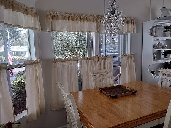 4th image of 403 Kingslake Dr