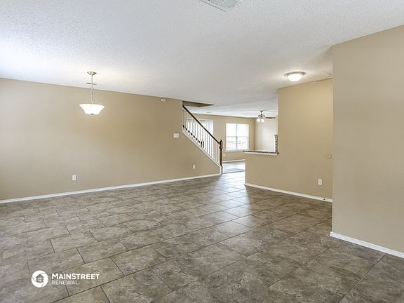 4th image of 3316 Knollcrest Ln