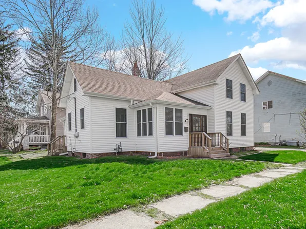 701 Ridge St, La Porte, IN 46350