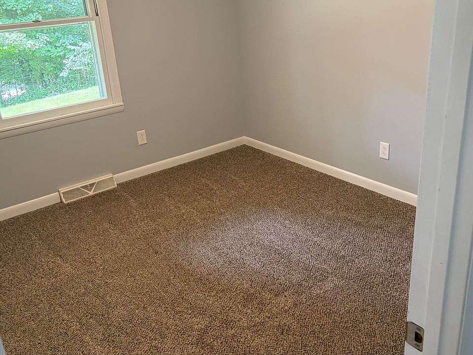 1st image of 317 Bill Bennett Rd