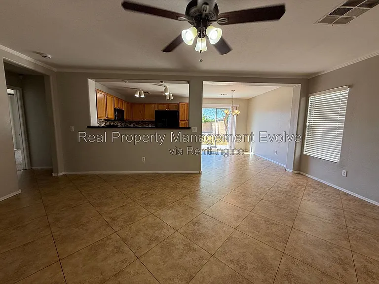 22621 W Yavapai St — Photo 4