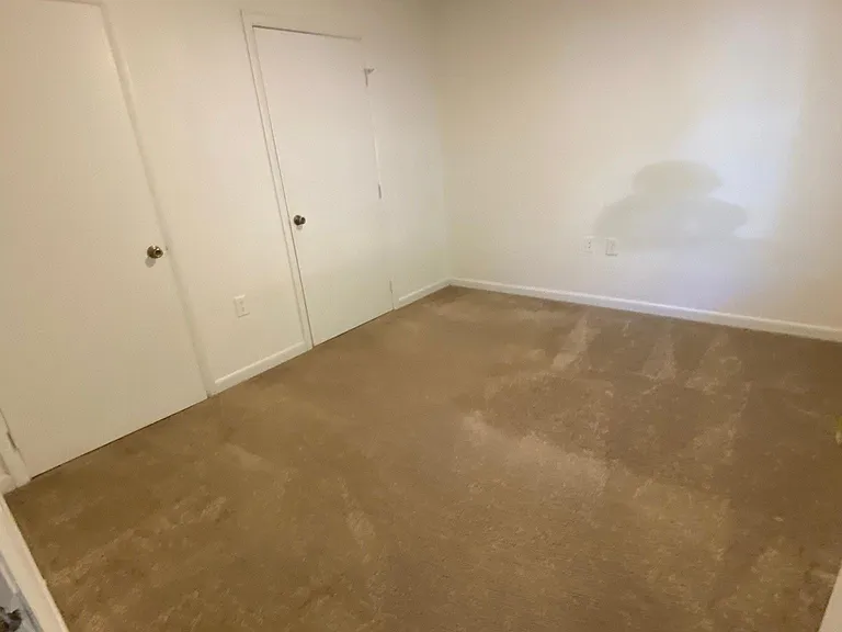 Lake Park Co-living Rooms — Photo 21
