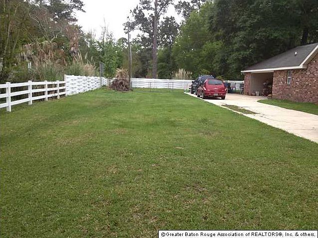 2nd image of 44529 Lakewood Dr