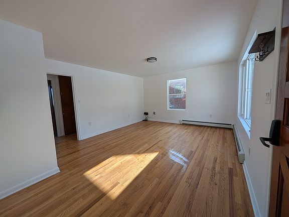 5th image of 612 S 12th Ave