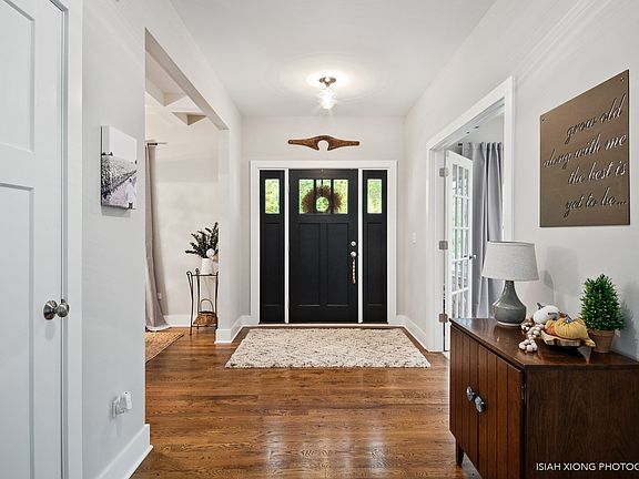 Inside a gorgeous foyer will happily greet you time and time again.