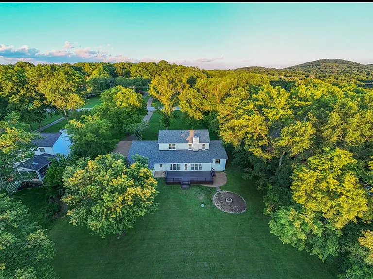 1211 Arrowhead Dr — Photo 49