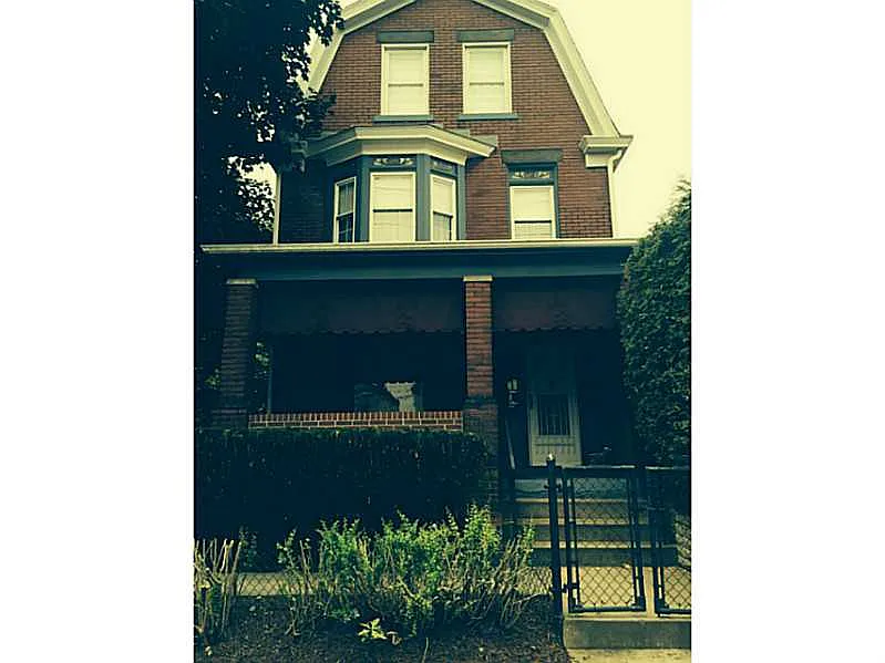 1410 Grandview Ave photo 1
