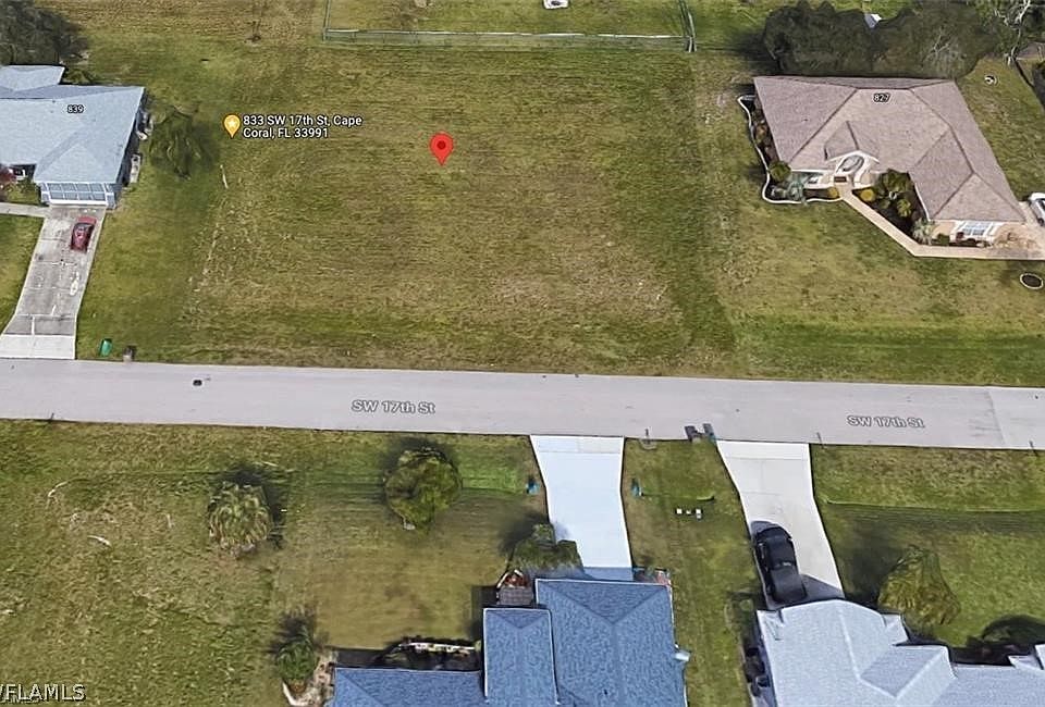 1st image of 833 SW 17th St