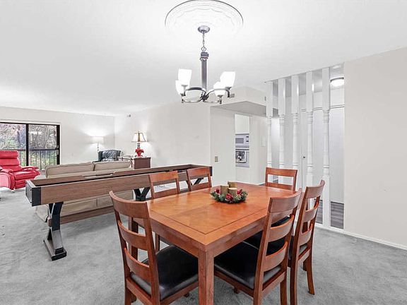 4th image of 550 Coeur De Royale Dr APT 202