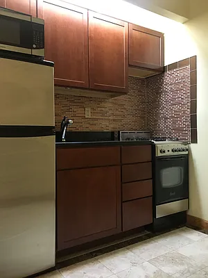 Rented by Meraki Realty LLC | media 4