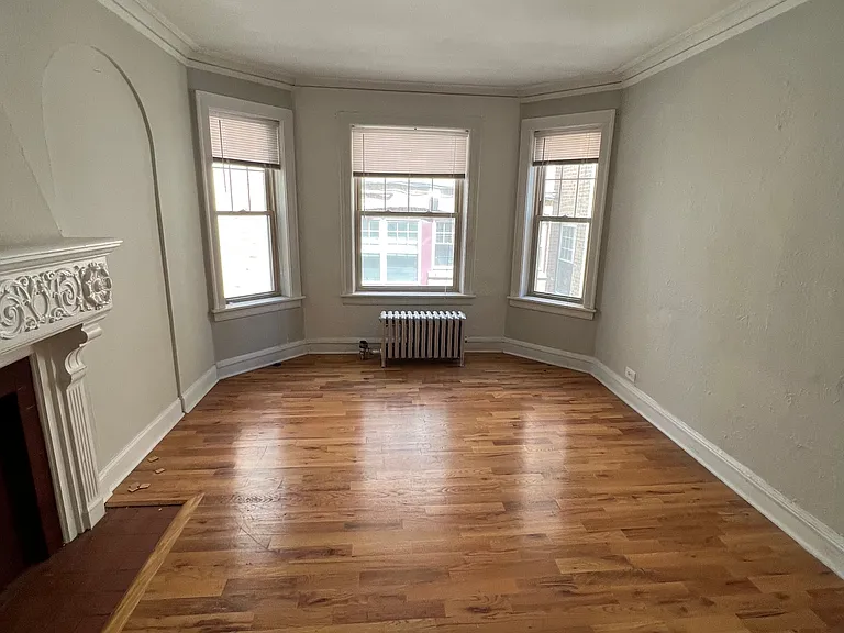 5042 N Wolcott Ave #1B — Photo 3