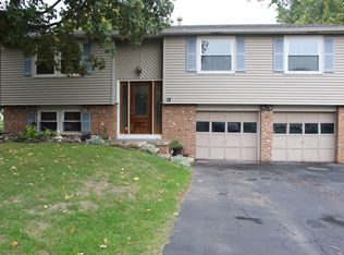 18 Lexington Pkwy, Rochester, NY 14624