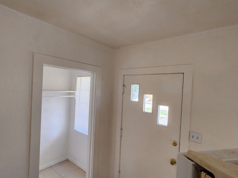 Closet Nr 1