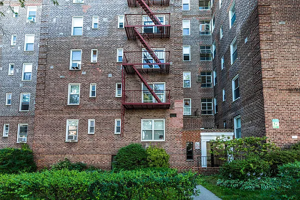 Sold by Keller Williams Realty Landmark | media 23