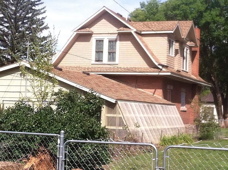 2nd image of 203 Davis St