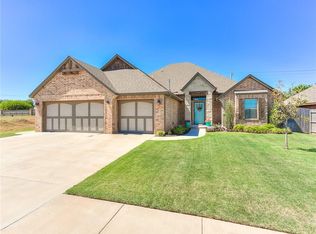 12121 SW 45th Ter, Mustang, OK 73064