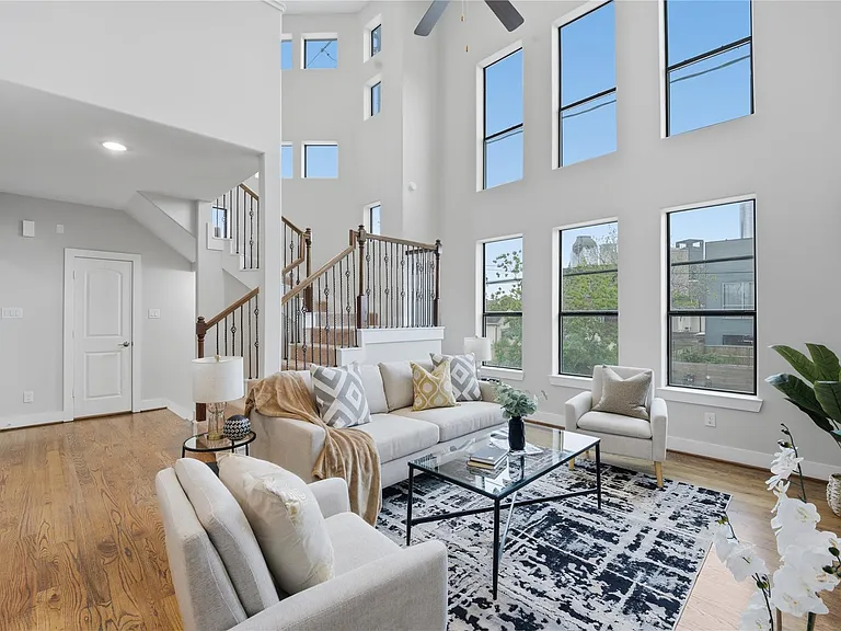 1420 Wilson St — Photo 31