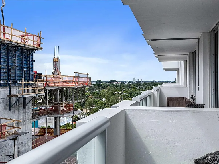 9195 Collins Ave #1104 — Photo 23