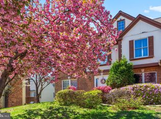 5408 Kennington Pl, Fairfax, VA