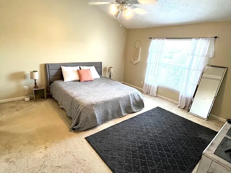 4712 Chepstow Dr — Photo 10