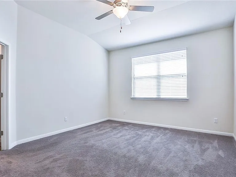 637 Gabrielle Anne Dr — Photo 11