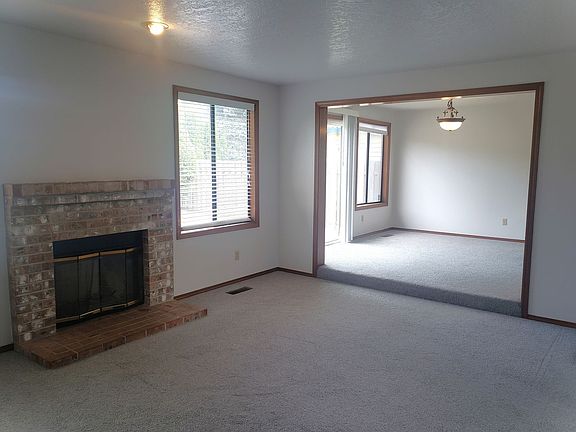 2nd image of 10720 SW Summer Lake Dr
