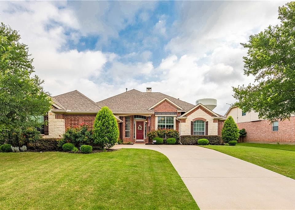 1st image of 217 Longford Ct