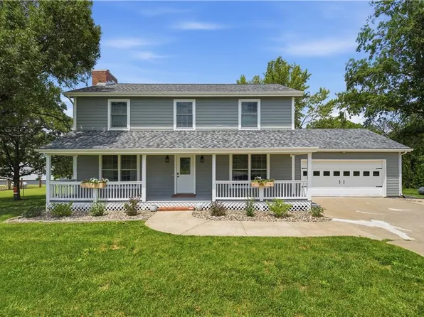 1390 N 550th Rd, Baldwin City, KS 66006