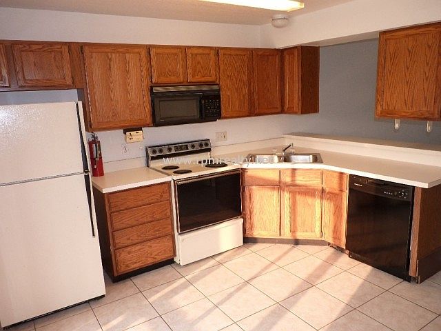 1st image of 140 Reserve 104 Cir