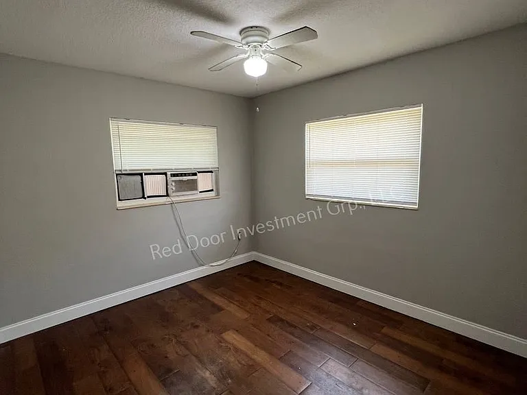 **August Move In Specials Riverside Apartments - Minutes to the River - Studio's, 1 Bedrooms, 2 B... — Photo 69