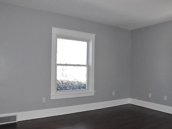 4th image of 207 W Stanton St