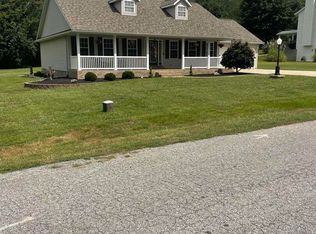 117 Jeremy Dr, Carterville, IL 62918