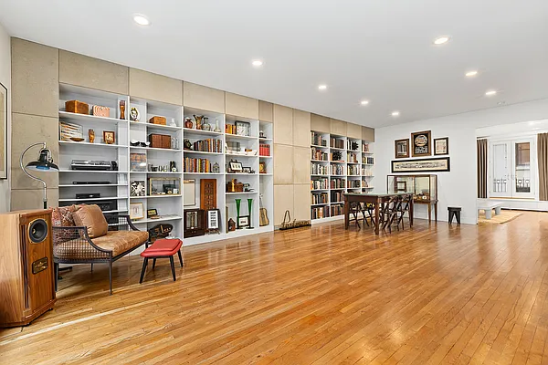 Sold by Compass | media 4
