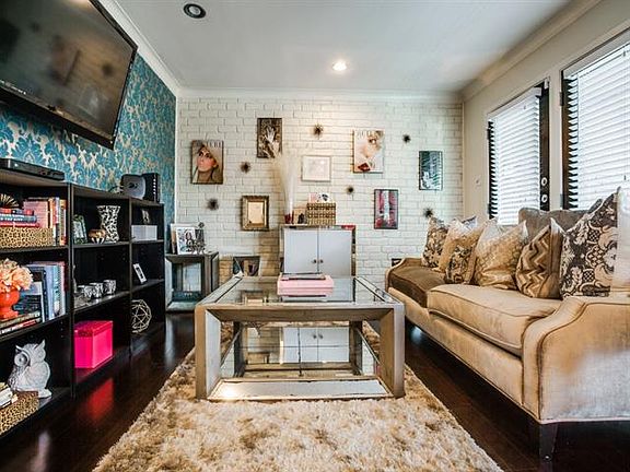 3rd image of 10209 Regal Oaks Dr APT 212