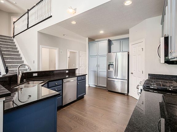 4th image of 8017 Hillingdon Dr