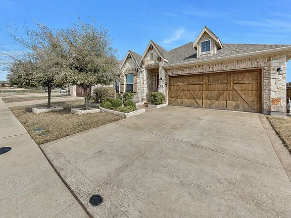 2nd image of 17642 Plumeria Ln