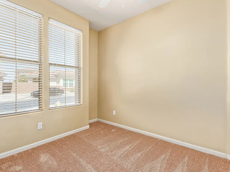 13569 W Cypress St — Photo 18