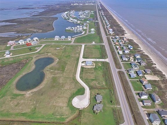3rd image of 4010 Sea Grass Ln