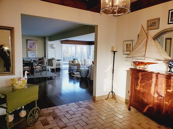 5th image of 11 Rowland Ct