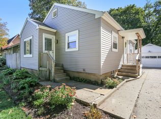 911 W Union St, Champaign, IL 61821