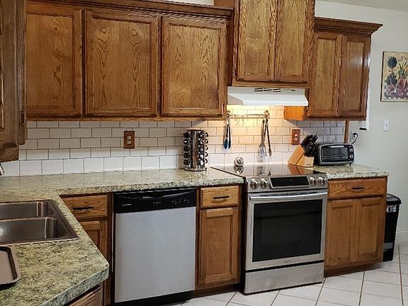 5th image of 1415 N 15th St