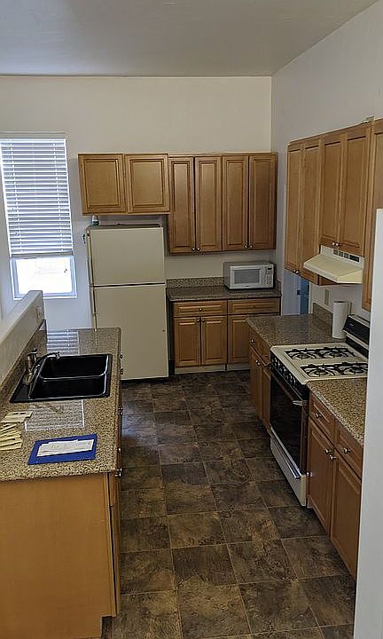 Kitchen 1 of back 2 bedroom