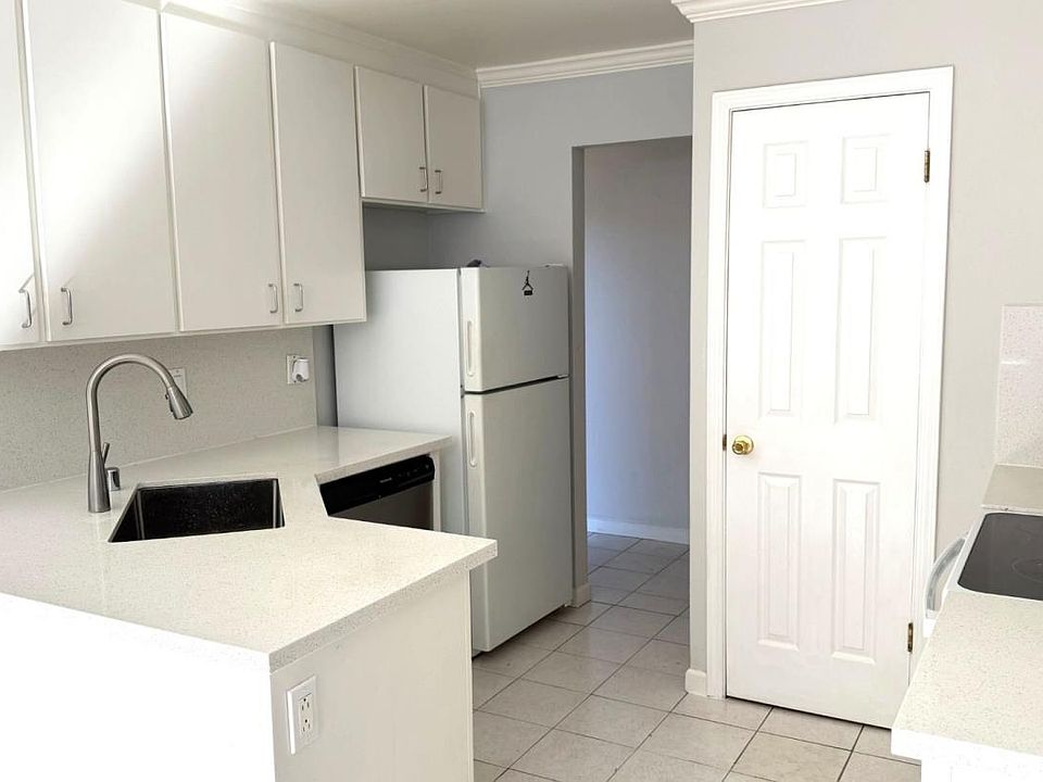 1st image of 2276 Alexian Dr
